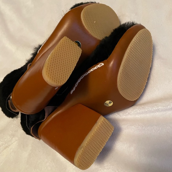Rare, vintage A Detacher Leni dark fur Booties NWOT - Picture 8 of 16